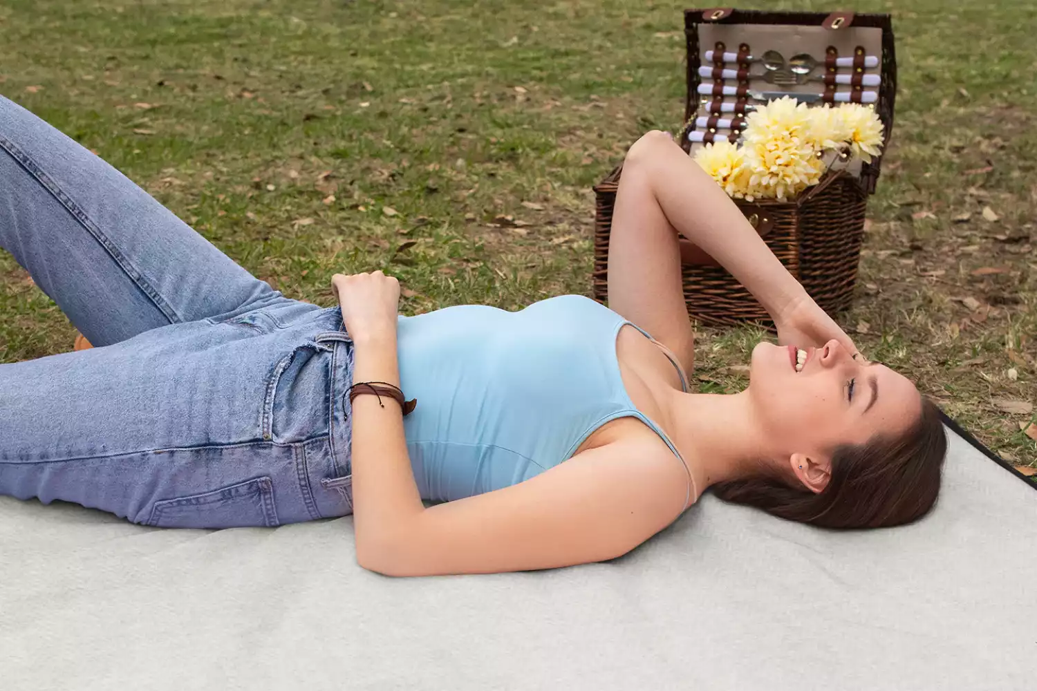 foldable picnic blanket